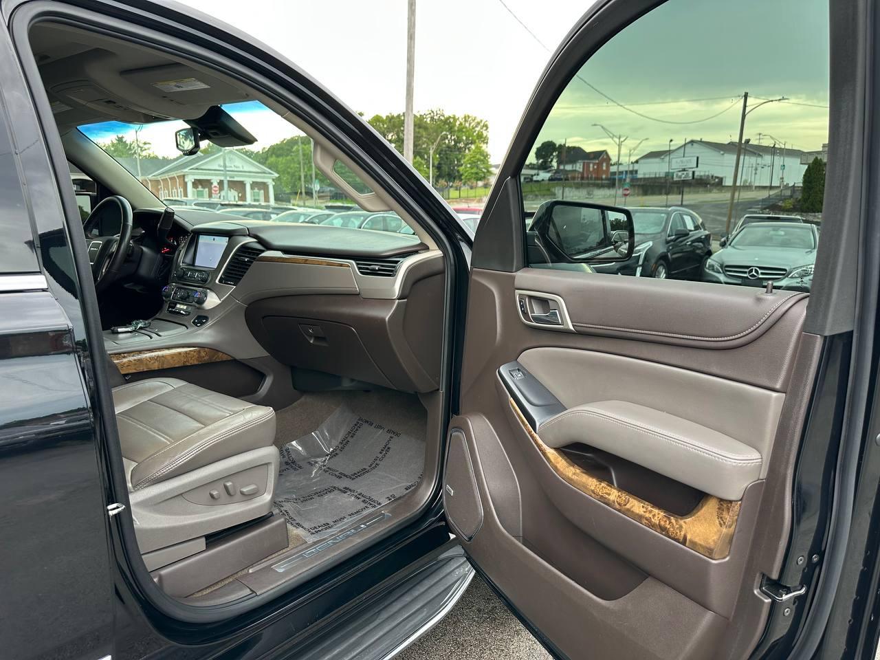 GMC Yukon Denali 4WD 2015
