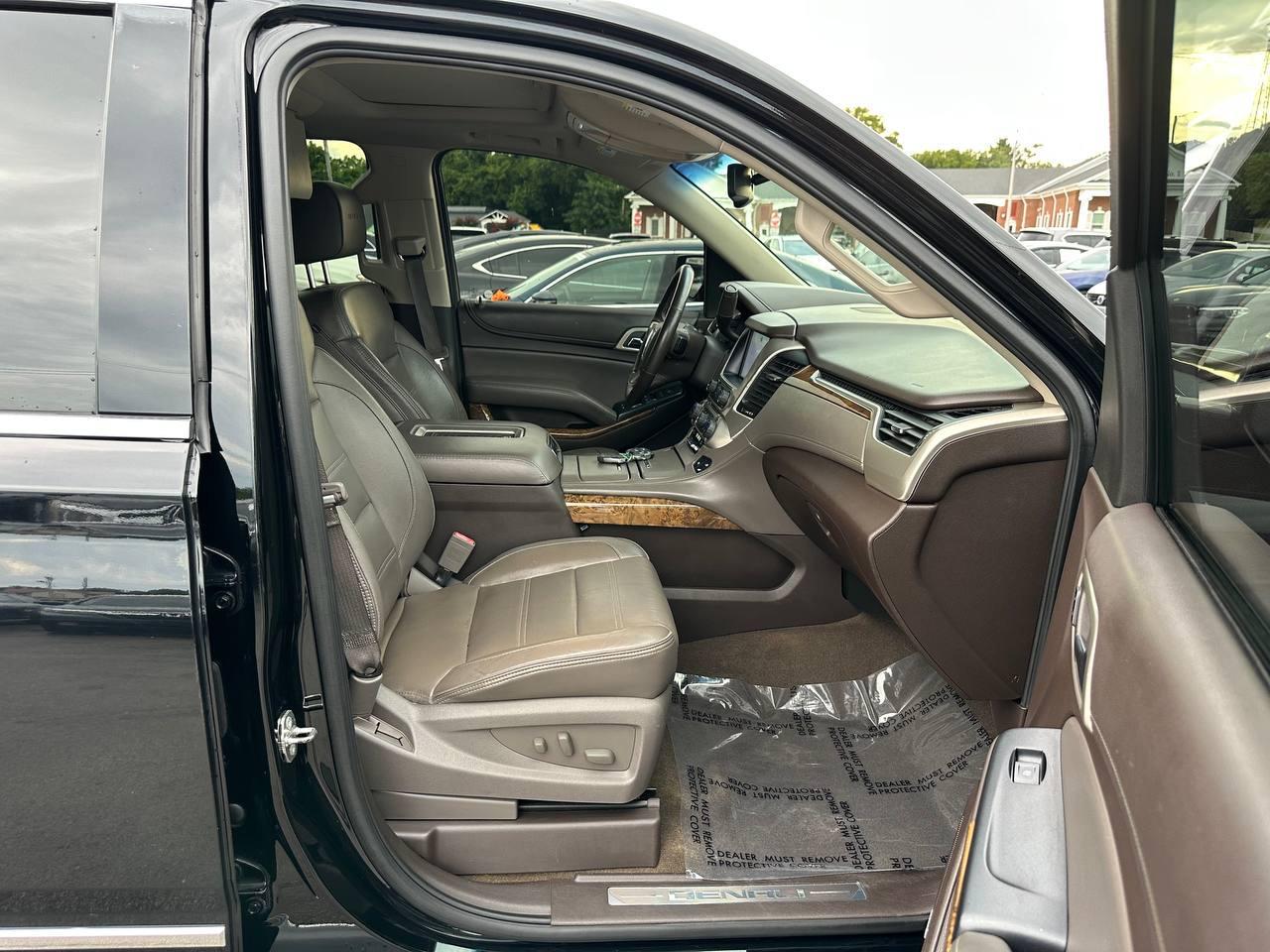 GMC Yukon Denali 4WD 2015