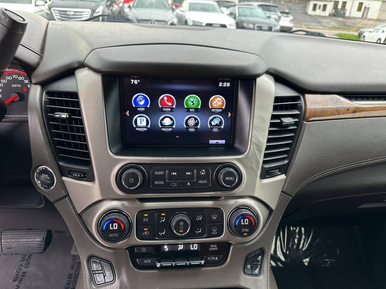 GMC Yukon Denali 4WD 2015