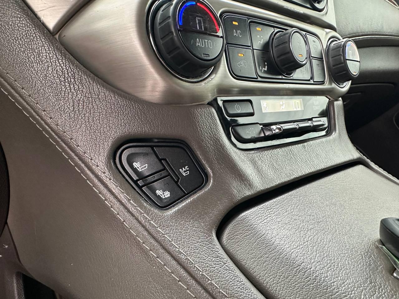 GMC Yukon Denali 4WD 2015