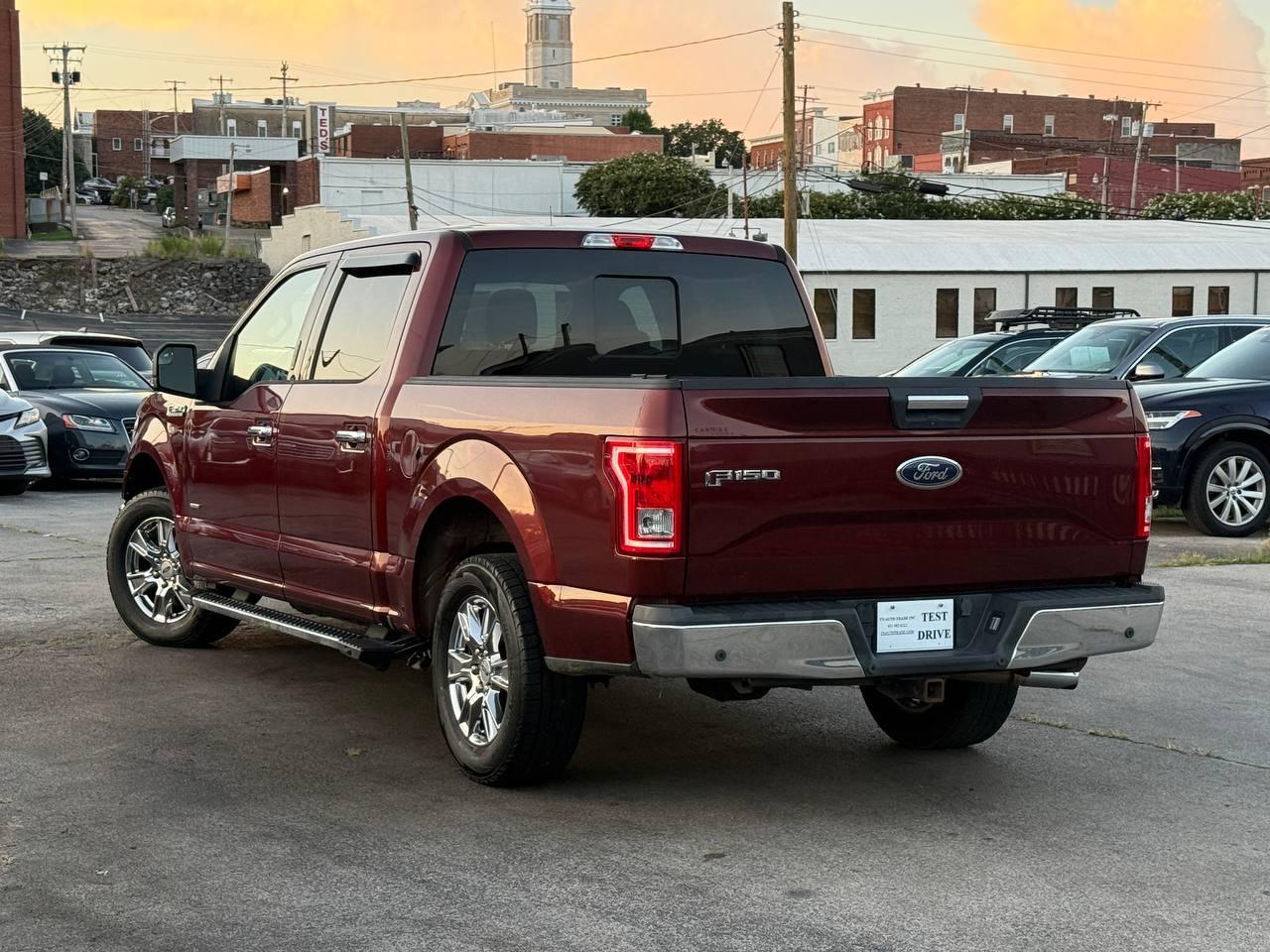 Ford F-150 XLT SuperCrew 5.5-ft. Bed 2WD 2015