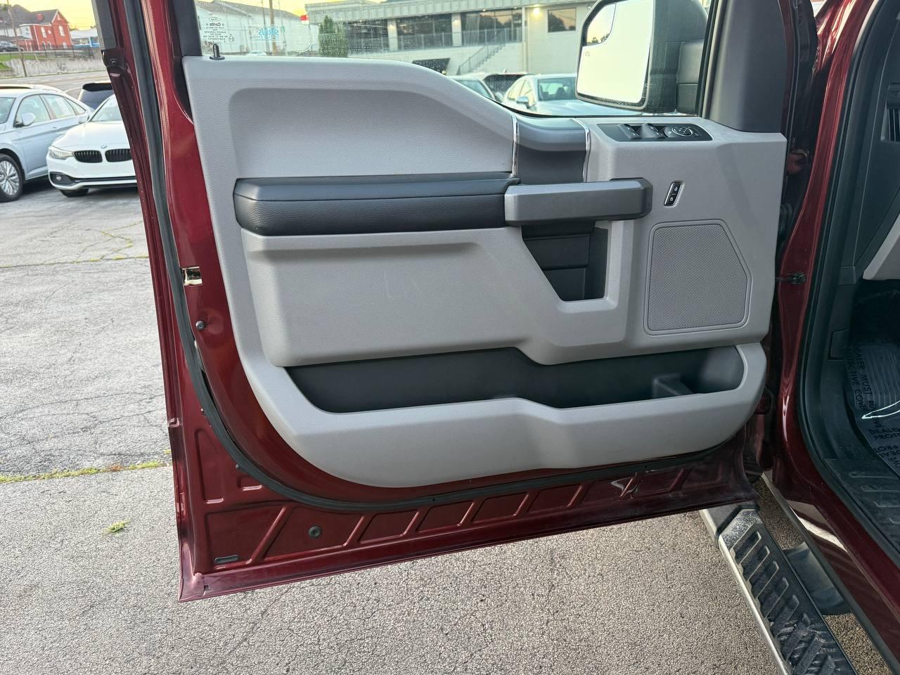Ford F-150 XLT SuperCrew 5.5-ft. Bed 2WD 2015