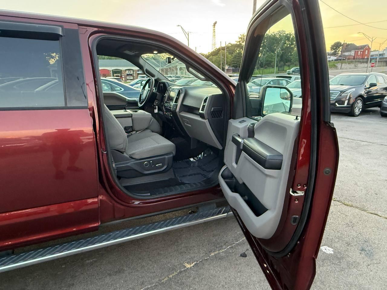 Ford F-150 XLT SuperCrew 5.5-ft. Bed 2WD 2015