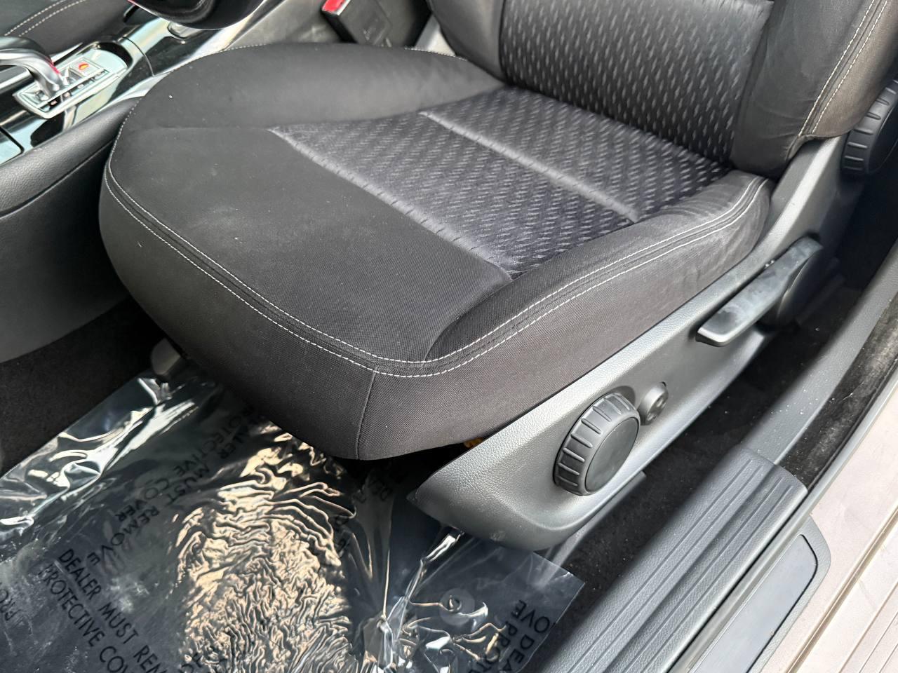 Infiniti QX30 Base 2017