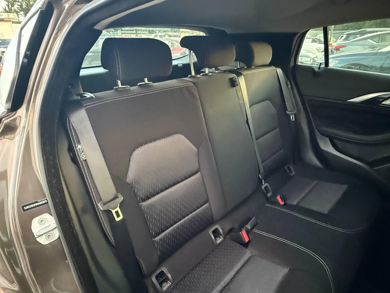 Infiniti QX30 Base 2017