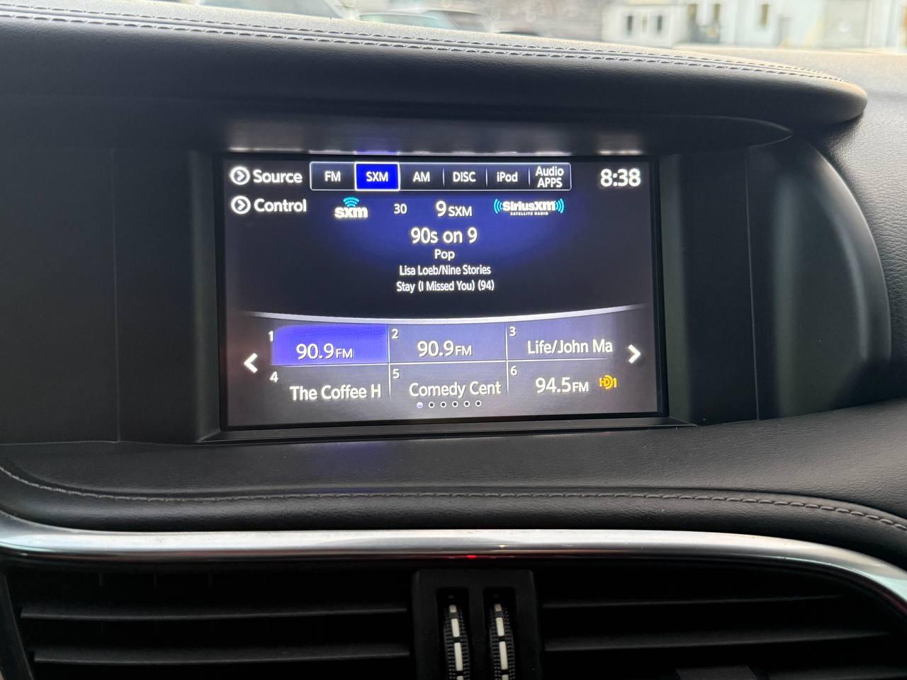 Infiniti QX30 Base 2017