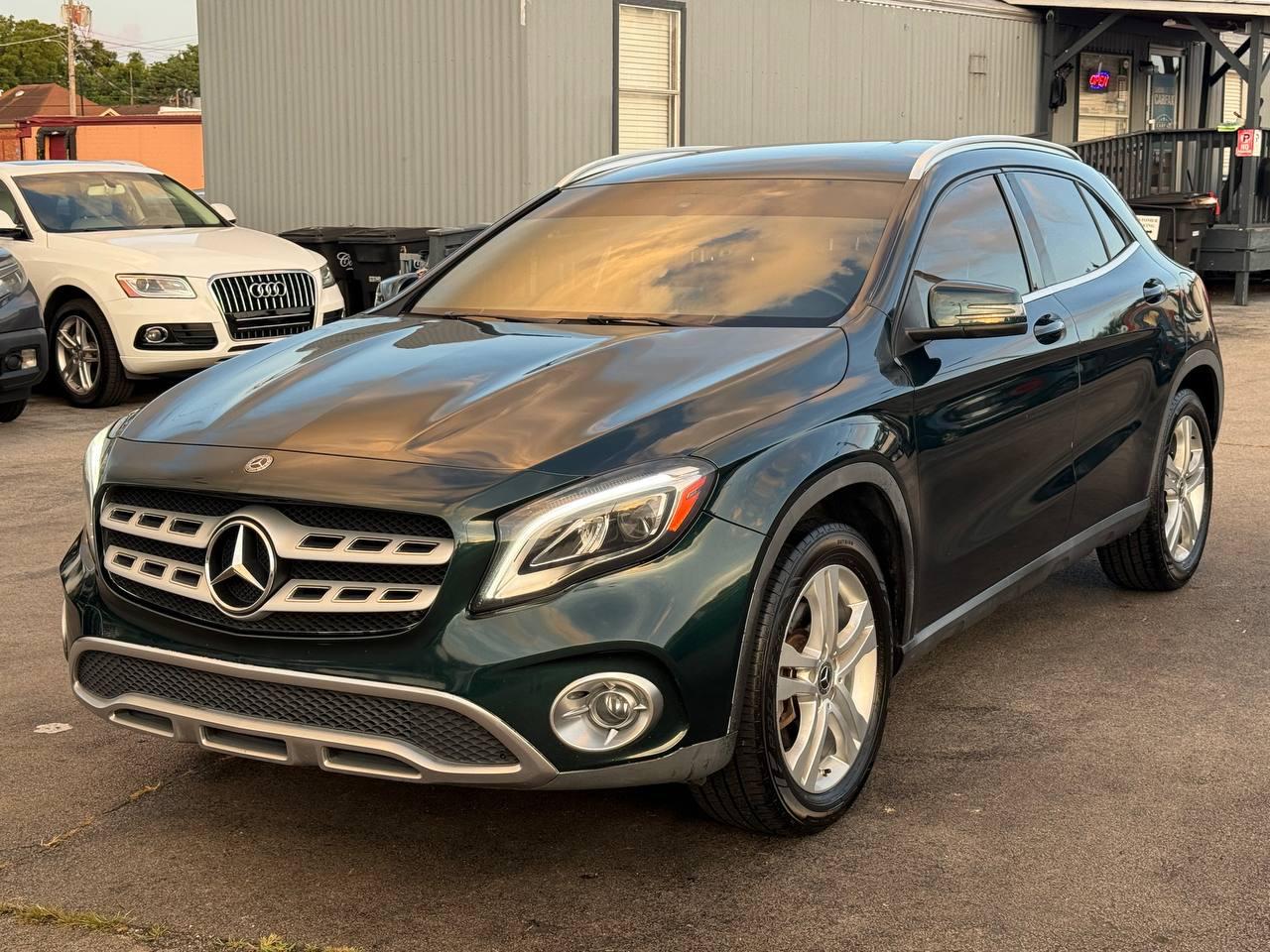 Mercedes-Benz GLA-Class GLA250 2019