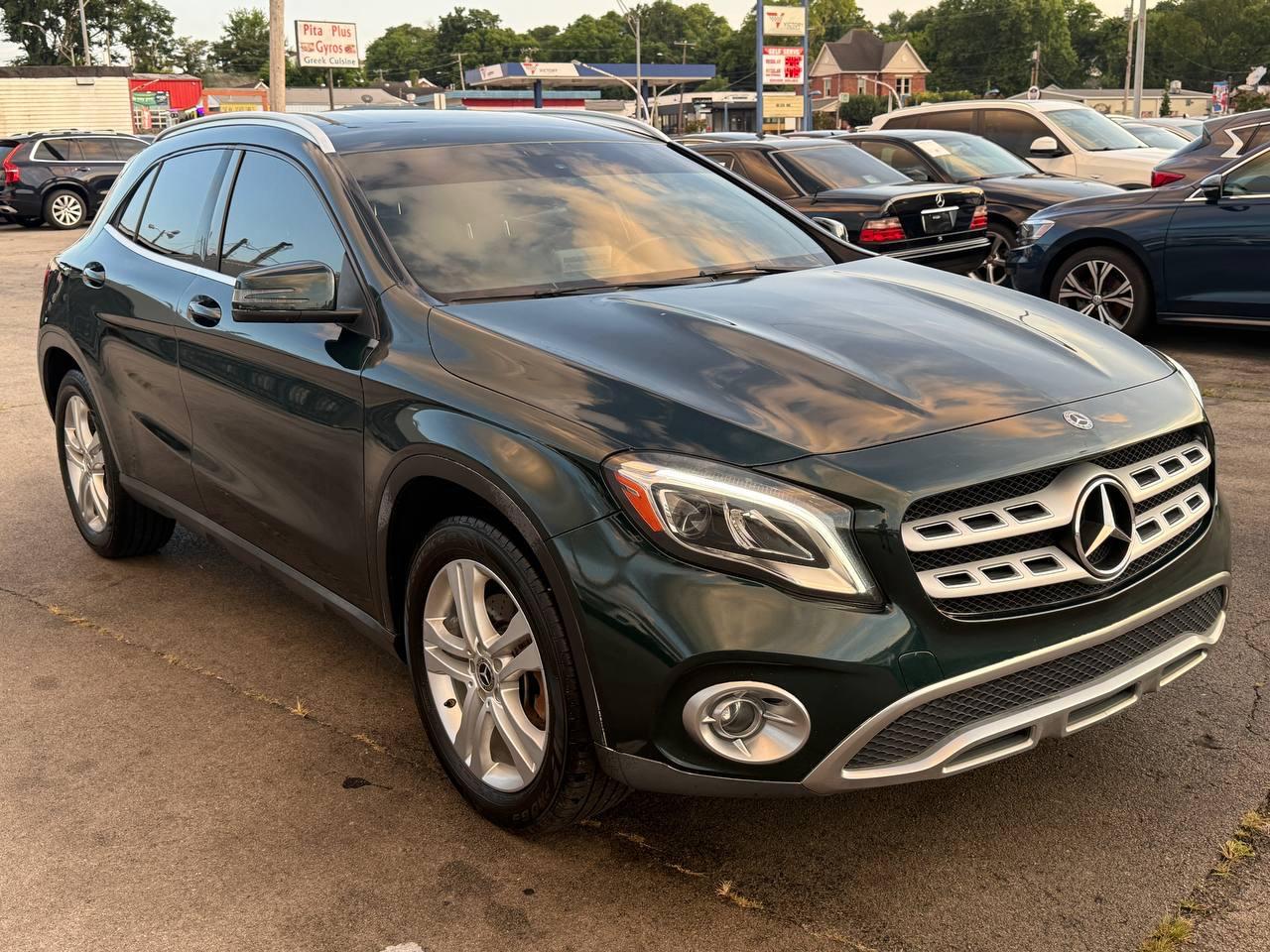 Mercedes-Benz GLA-Class GLA250 2019