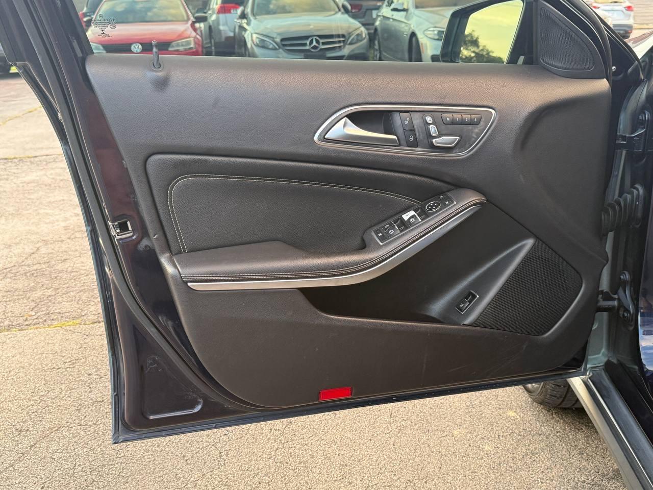 Mercedes-Benz GLA-Class GLA250 2019