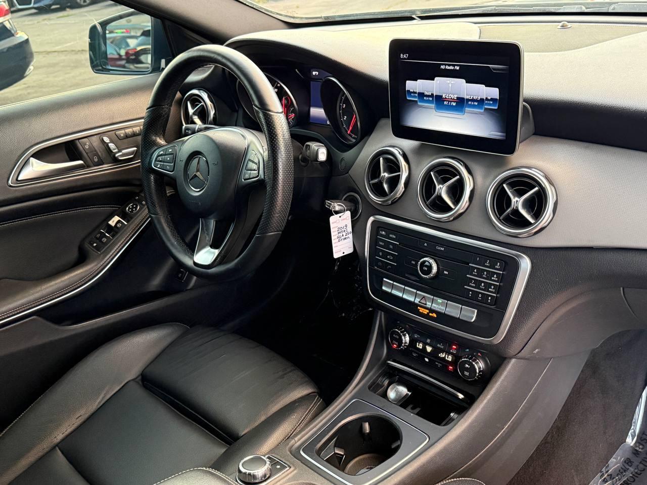 Mercedes-Benz GLA-Class GLA250 2019