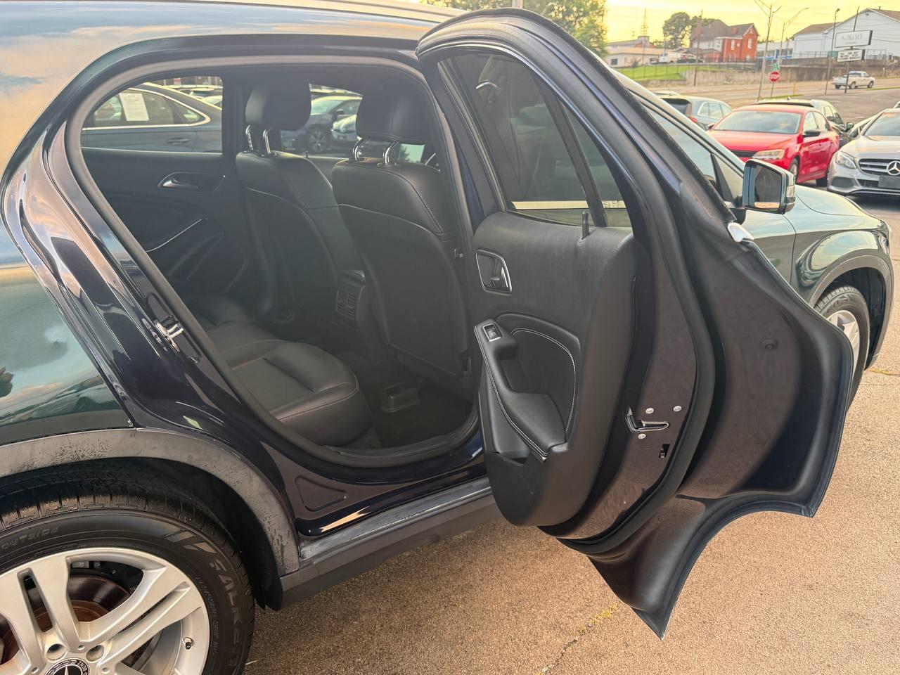 Mercedes-Benz GLA-Class GLA250 2019