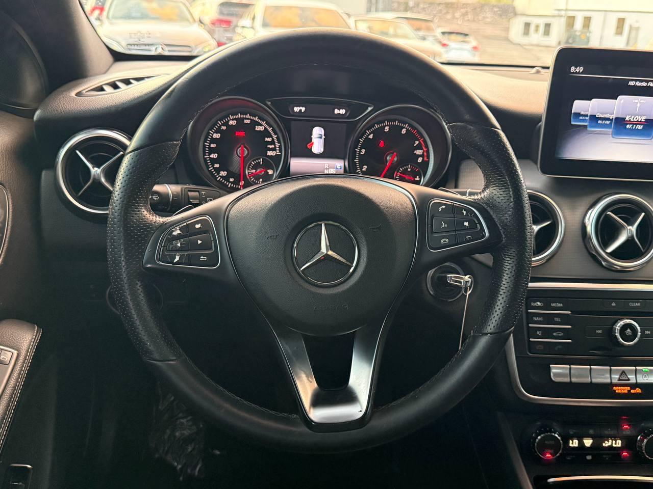 Mercedes-Benz GLA-Class GLA250 2019