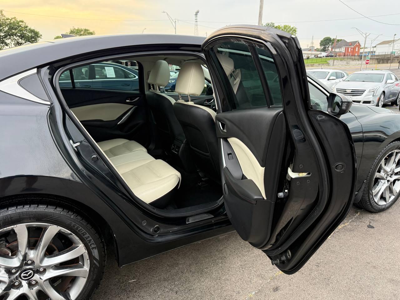 Mazda MAZDA6 i Grand Touring 2014