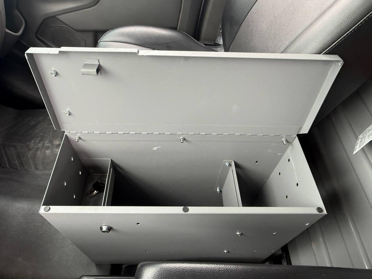 Ford Transit 250 Van Low Roof w/Sliding Pass. 130-in. WB 2020