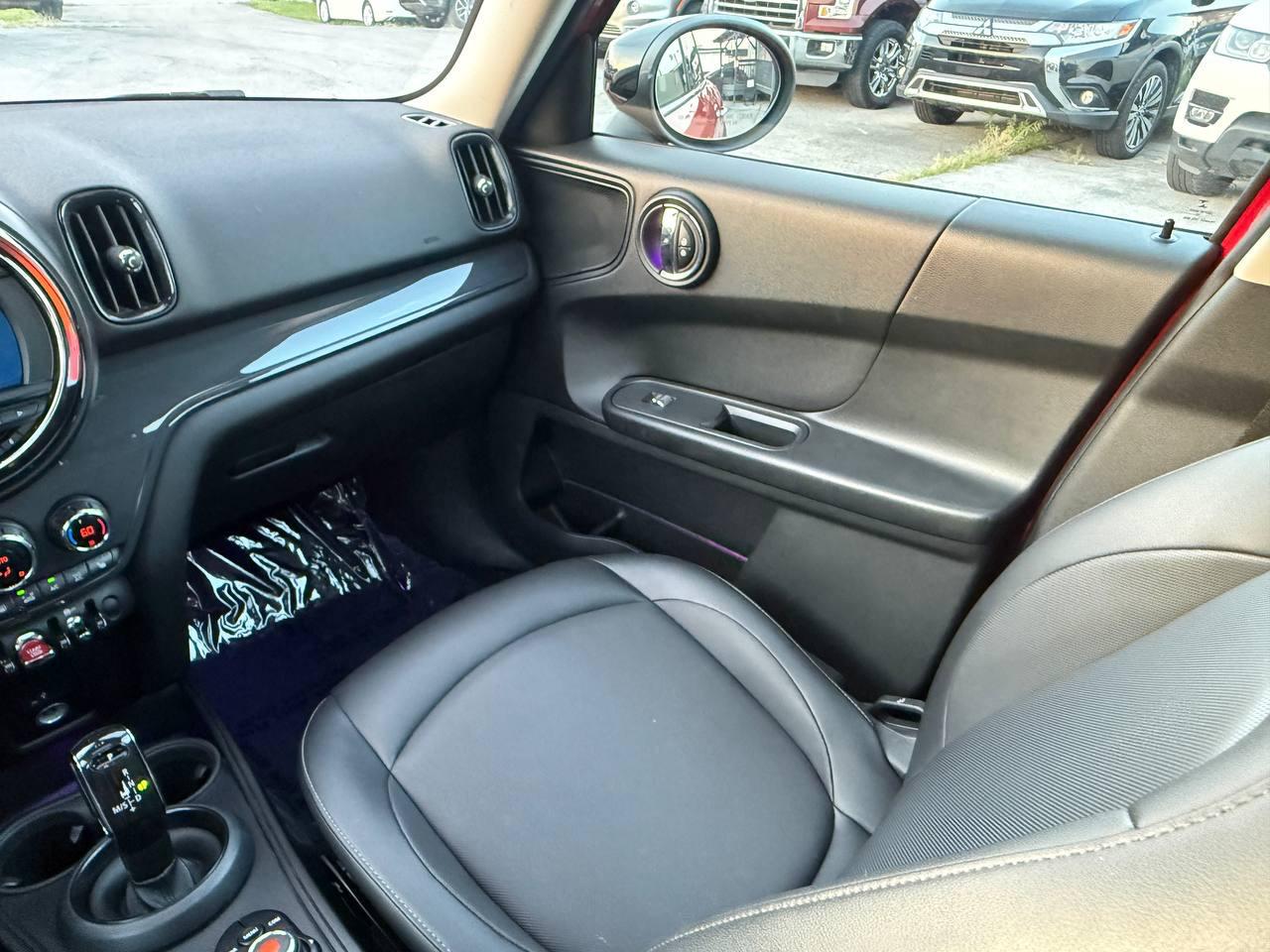 MINI Countryman Base 2020
