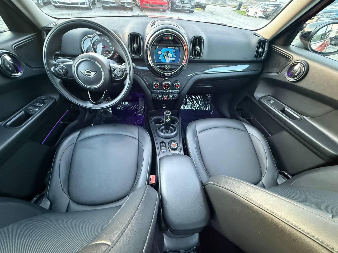 MINI Countryman Base 2020