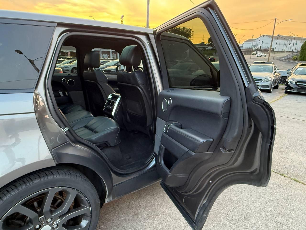 Land Rover Range Rover Sport SE 2016