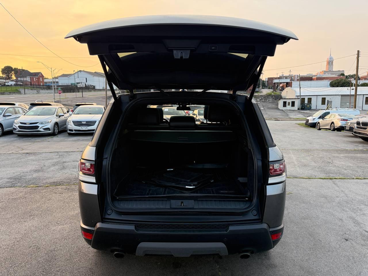 Land Rover Range Rover Sport SE 2016