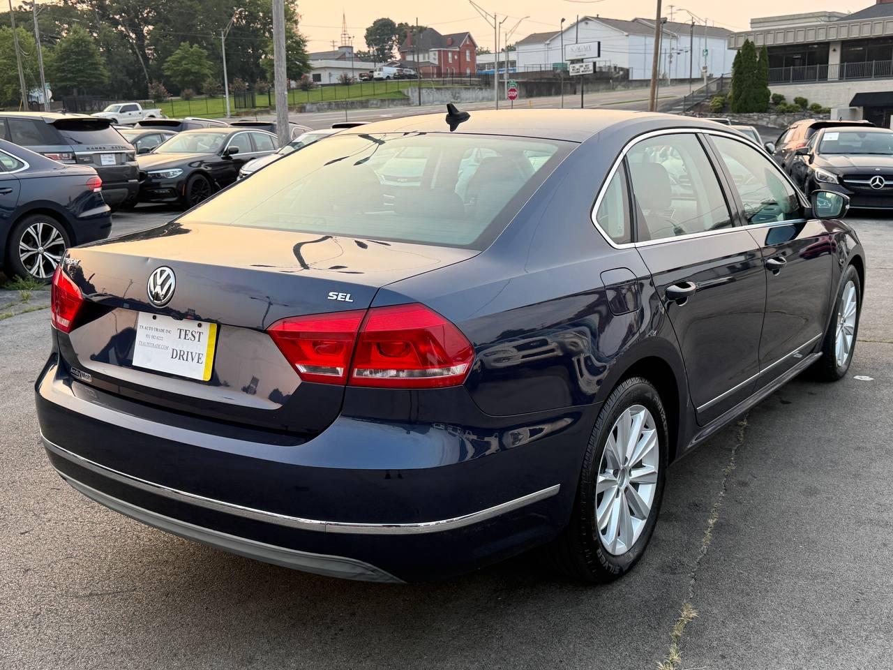 Volkswagen Passat 2.5L SEL 2013