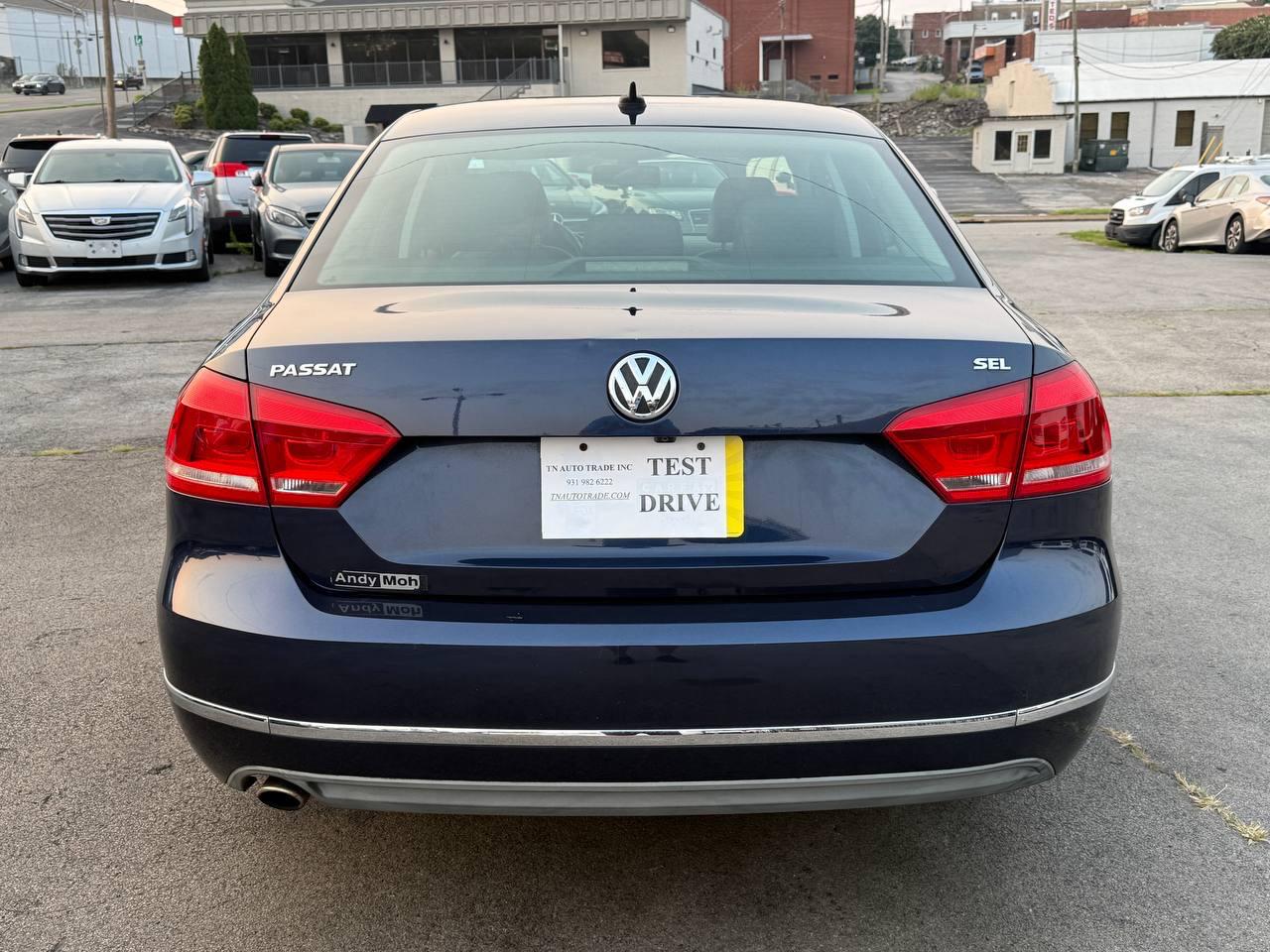 Volkswagen Passat 2.5L SEL 2013