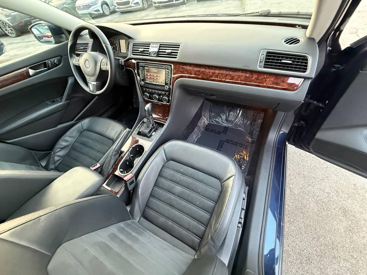 Volkswagen Passat 2.5L SEL 2013