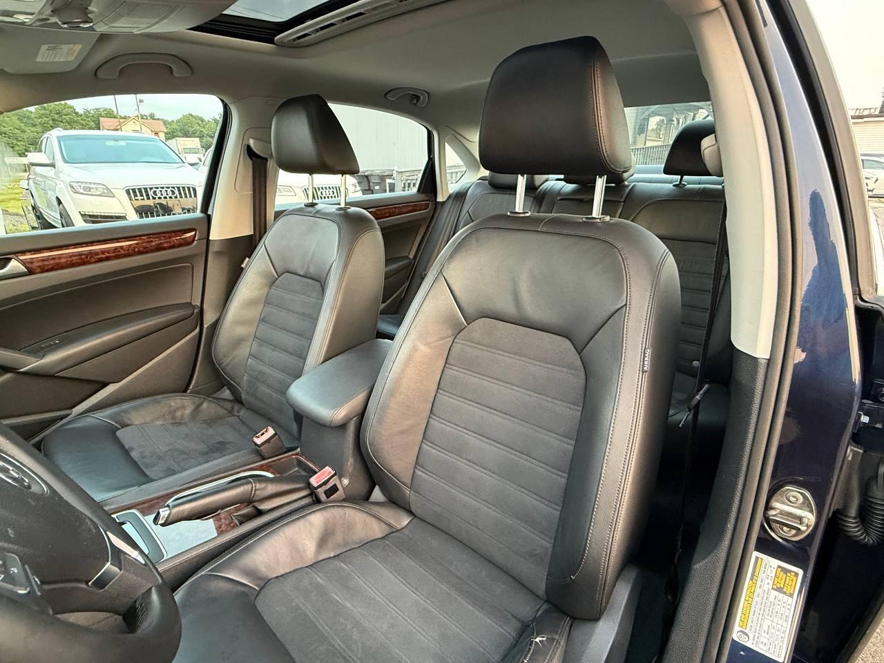 Volkswagen Passat 2.5L SEL 2013
