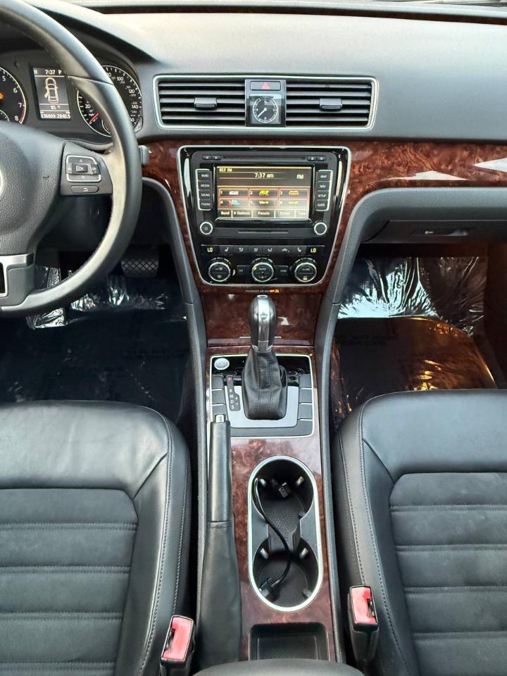 Volkswagen Passat 2.5L SEL 2013