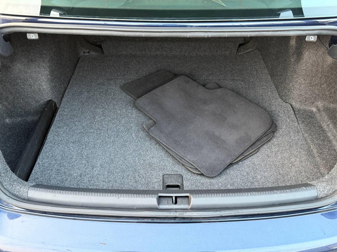 Volkswagen Passat 2.5L SEL 2013
