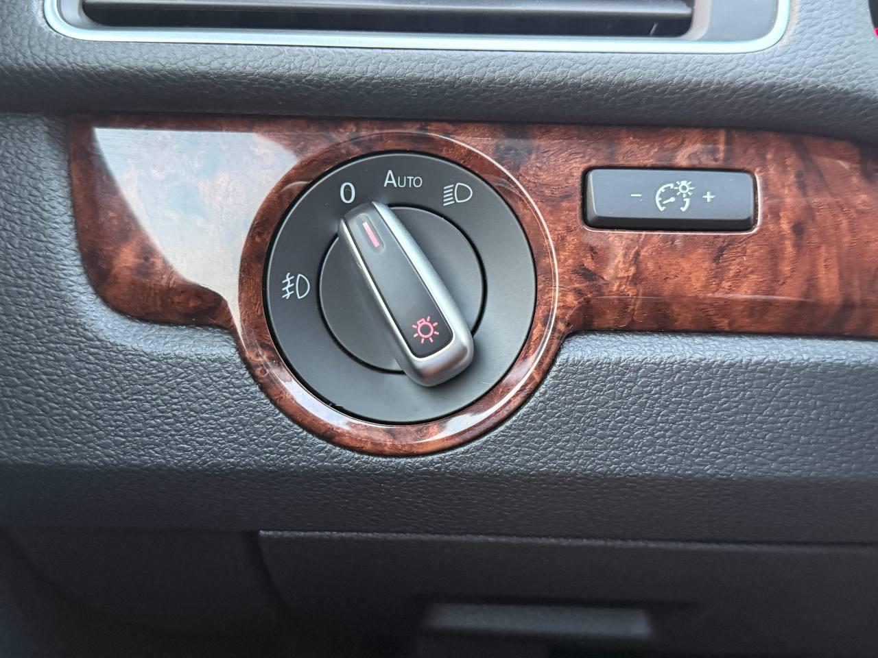 Volkswagen Passat 2.5L SEL 2013