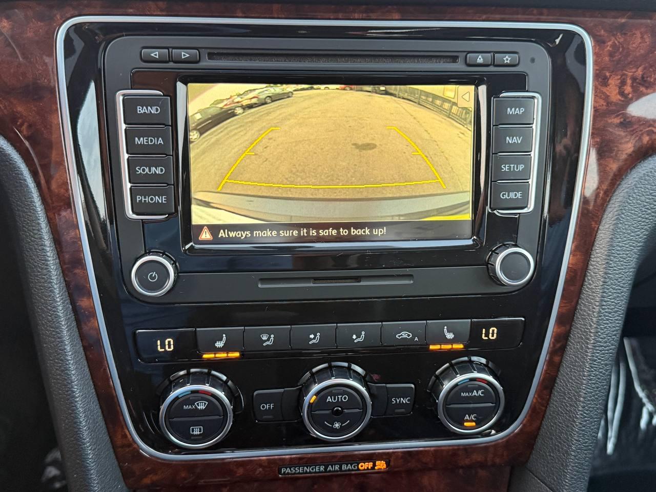 Volkswagen Passat 2.5L SEL 2013