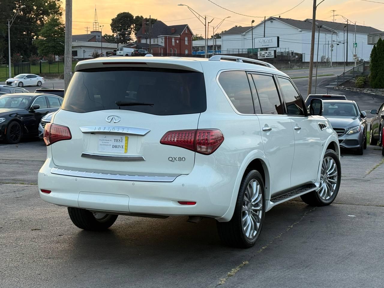 Infiniti QX80 4WD 2016