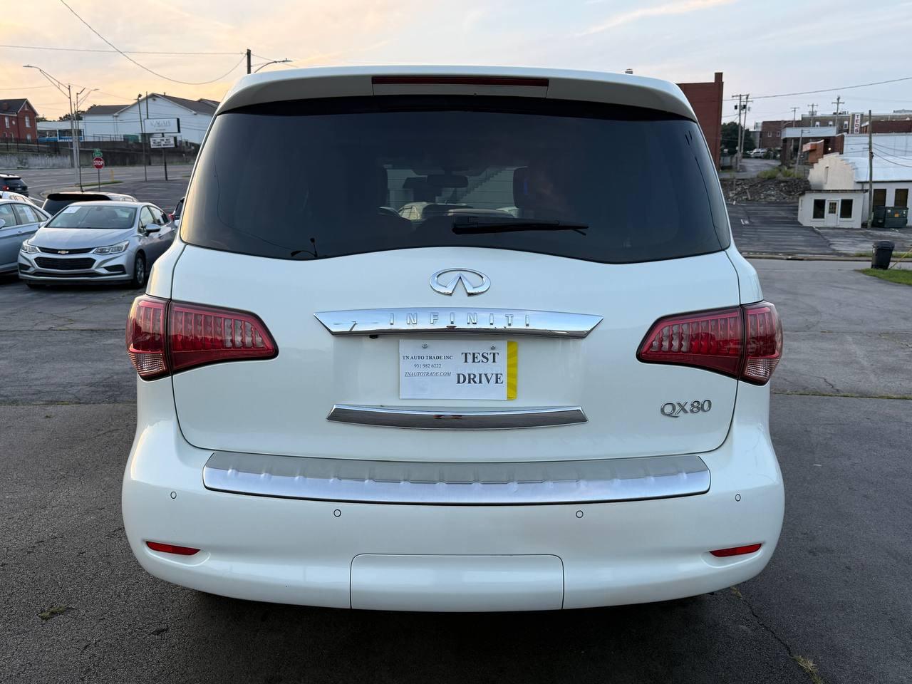 Infiniti QX80 4WD 2016