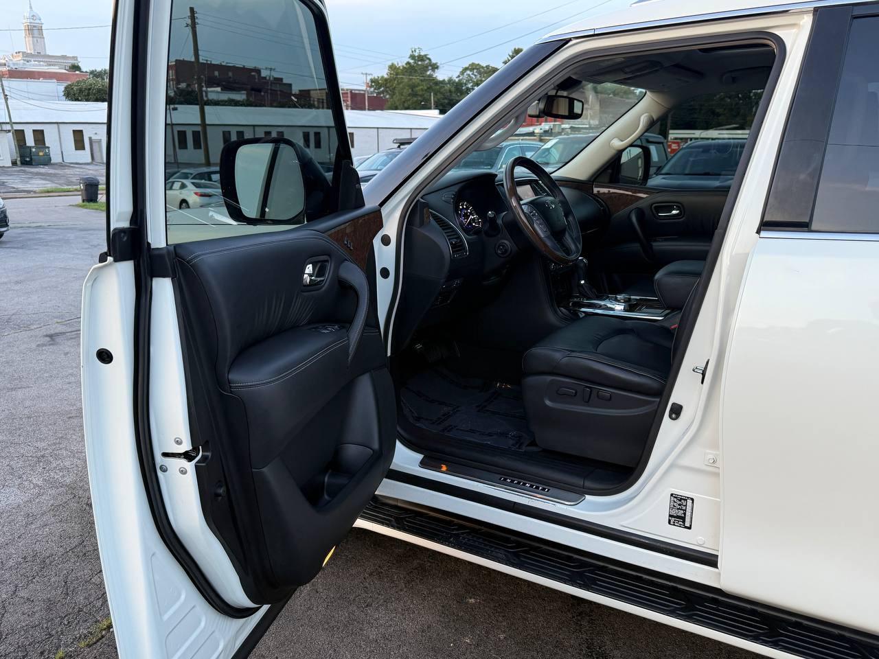 Infiniti QX80 4WD 2016
