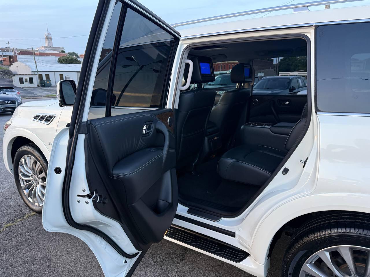Infiniti QX80 4WD 2016