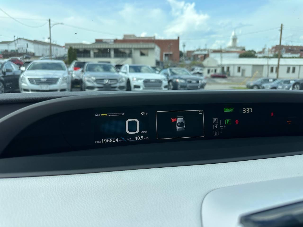 Toyota Prius Two 2016