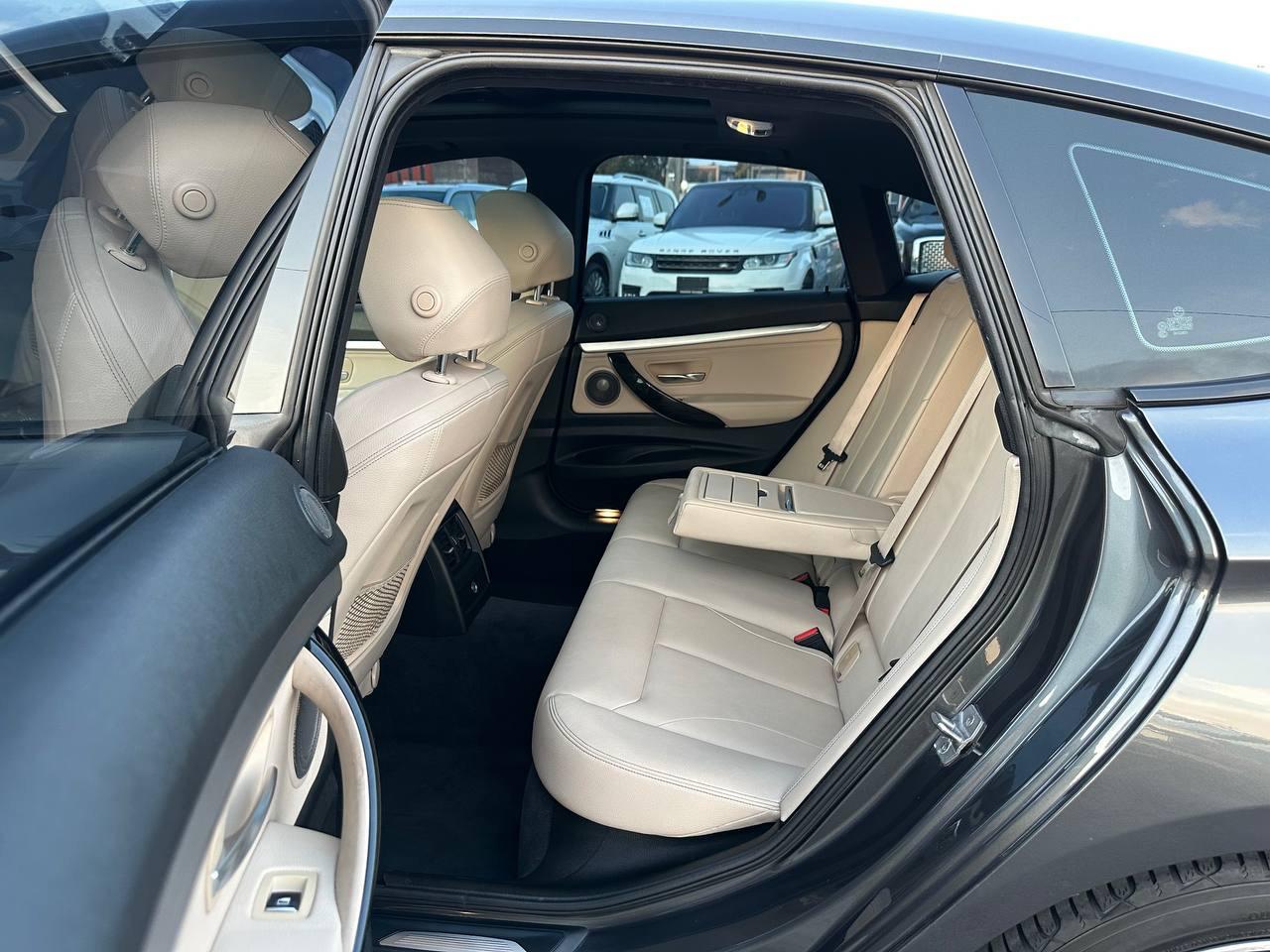 BMW 3-Series Gran Turismo 330i xDrive 2018