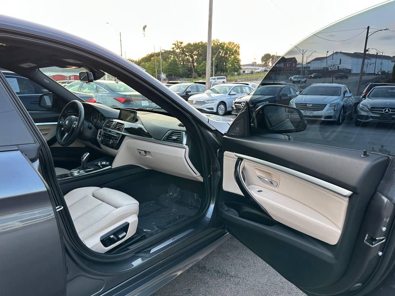 BMW 3-Series Gran Turismo 330i xDrive 2018