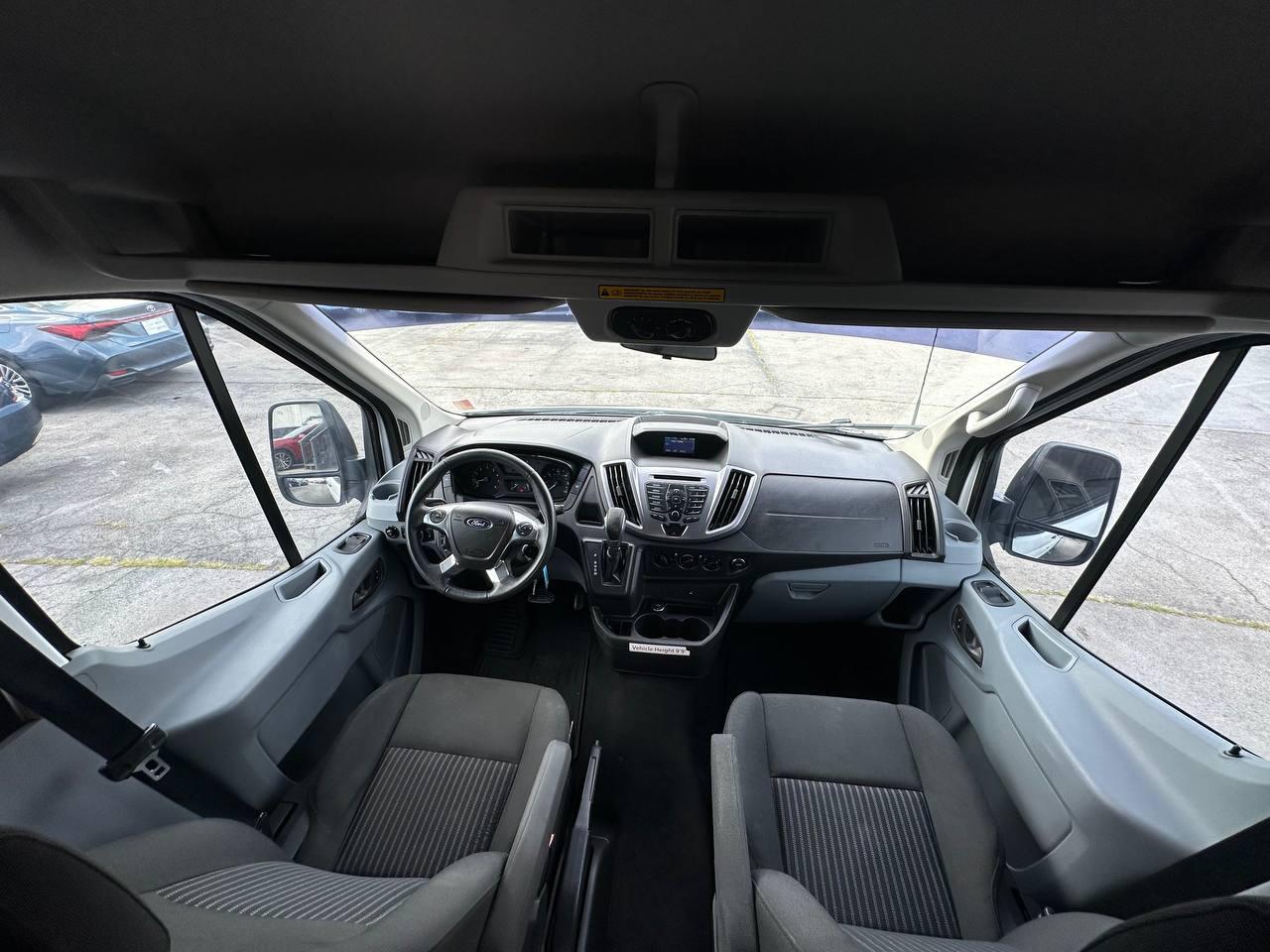 Ford Transit 150 Wagon Med. Roof XL w/Sliding Pass. 130-in. WB 2015
