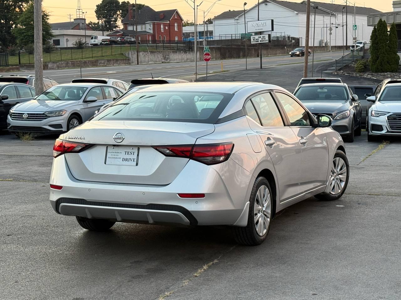 Nissan Sentra S 2020