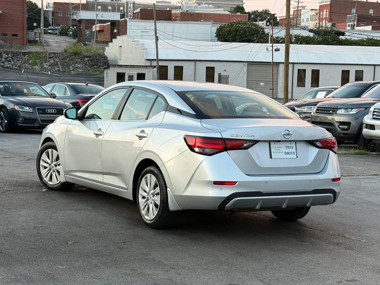 Nissan Sentra S 2020