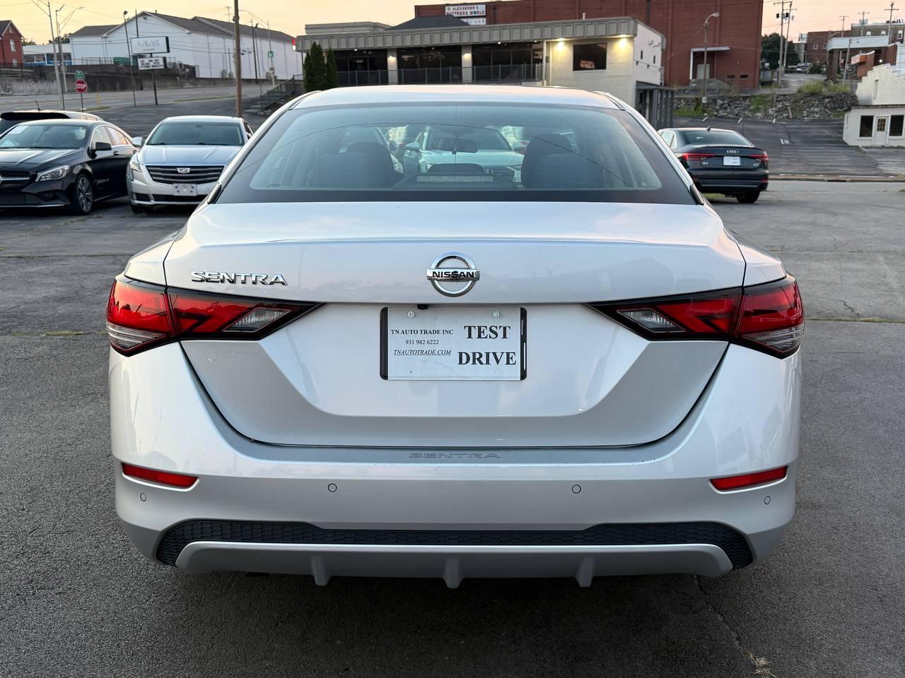 Nissan Sentra S 2020