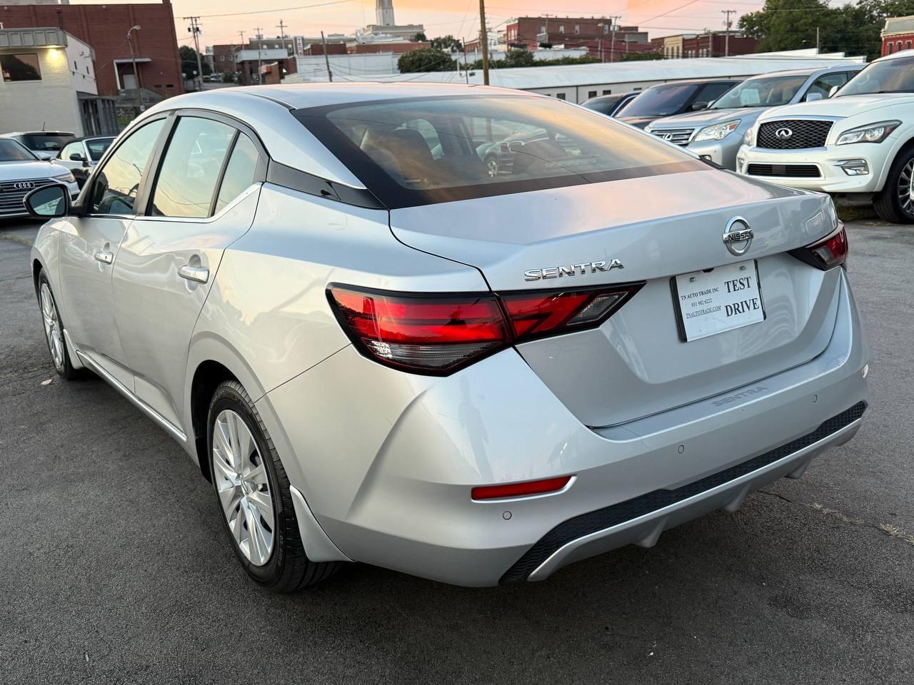 Nissan Sentra S 2020