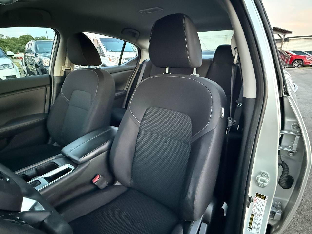 Nissan Sentra S 2020