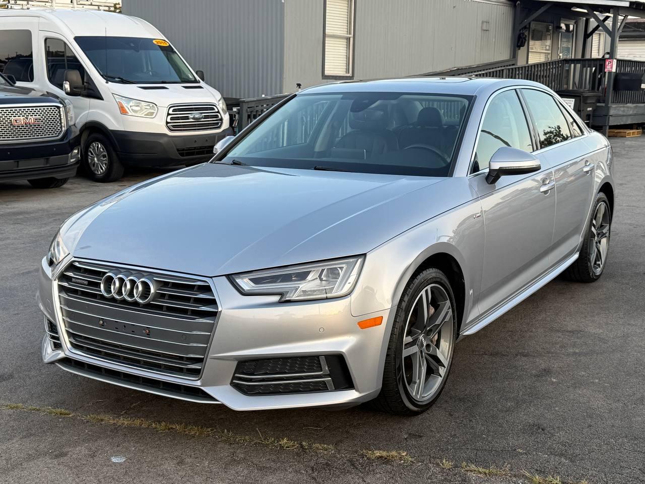 Audi A4 2.0T Premium Plus quattro Sedan 2017