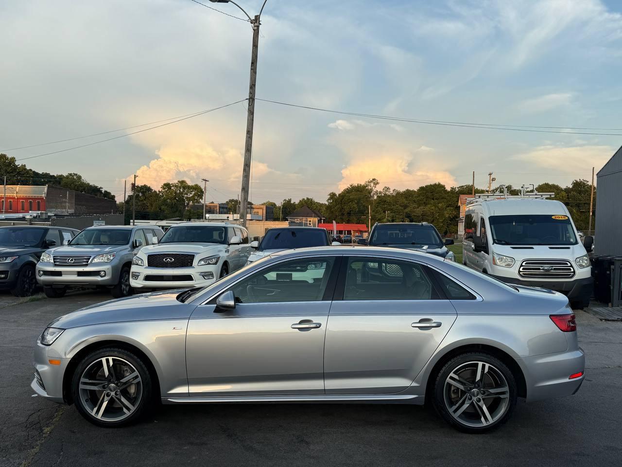 Audi A4 2.0T Premium Plus quattro Sedan 2017
