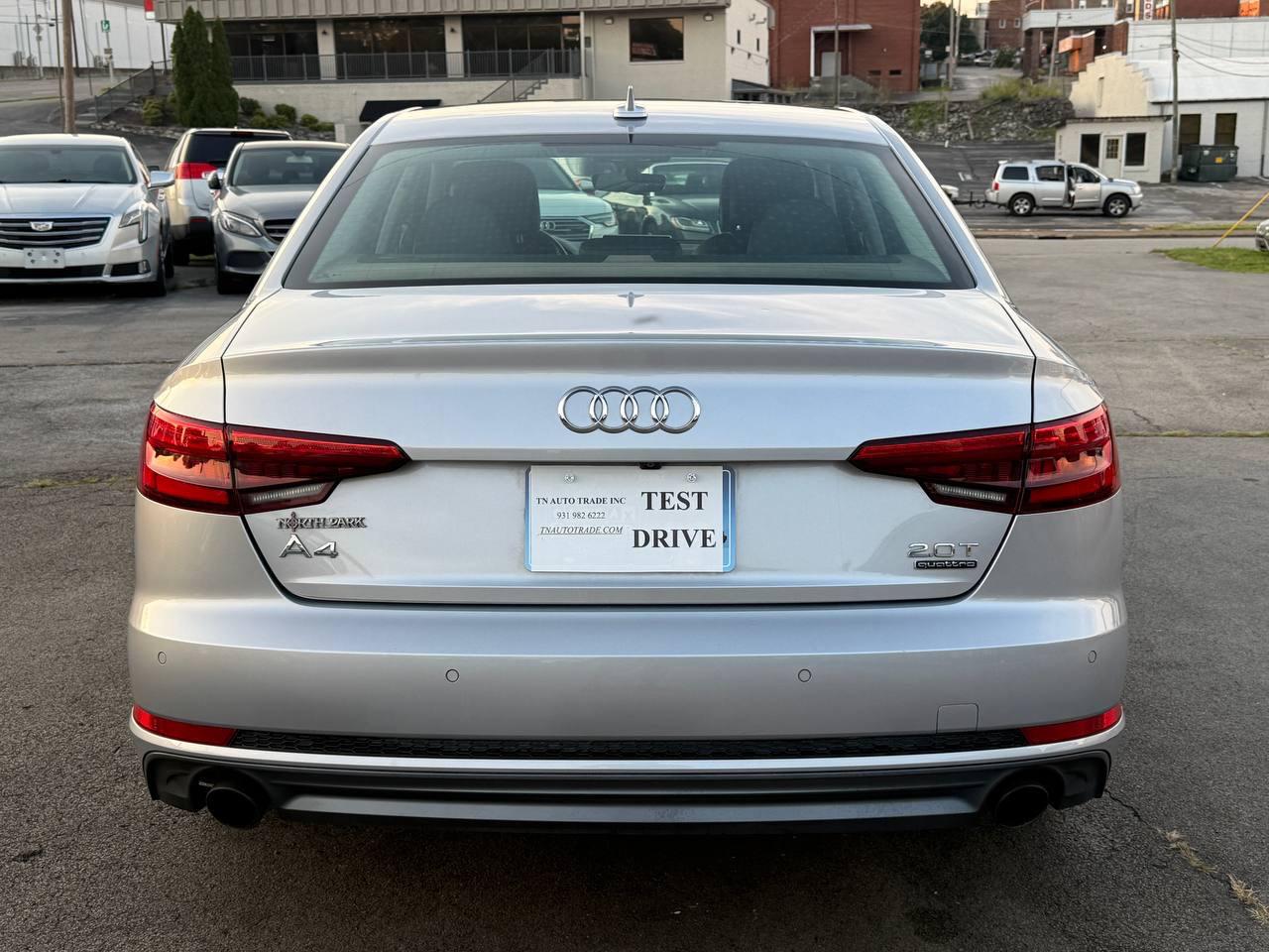 Audi A4 2.0T Premium Plus quattro Sedan 2017