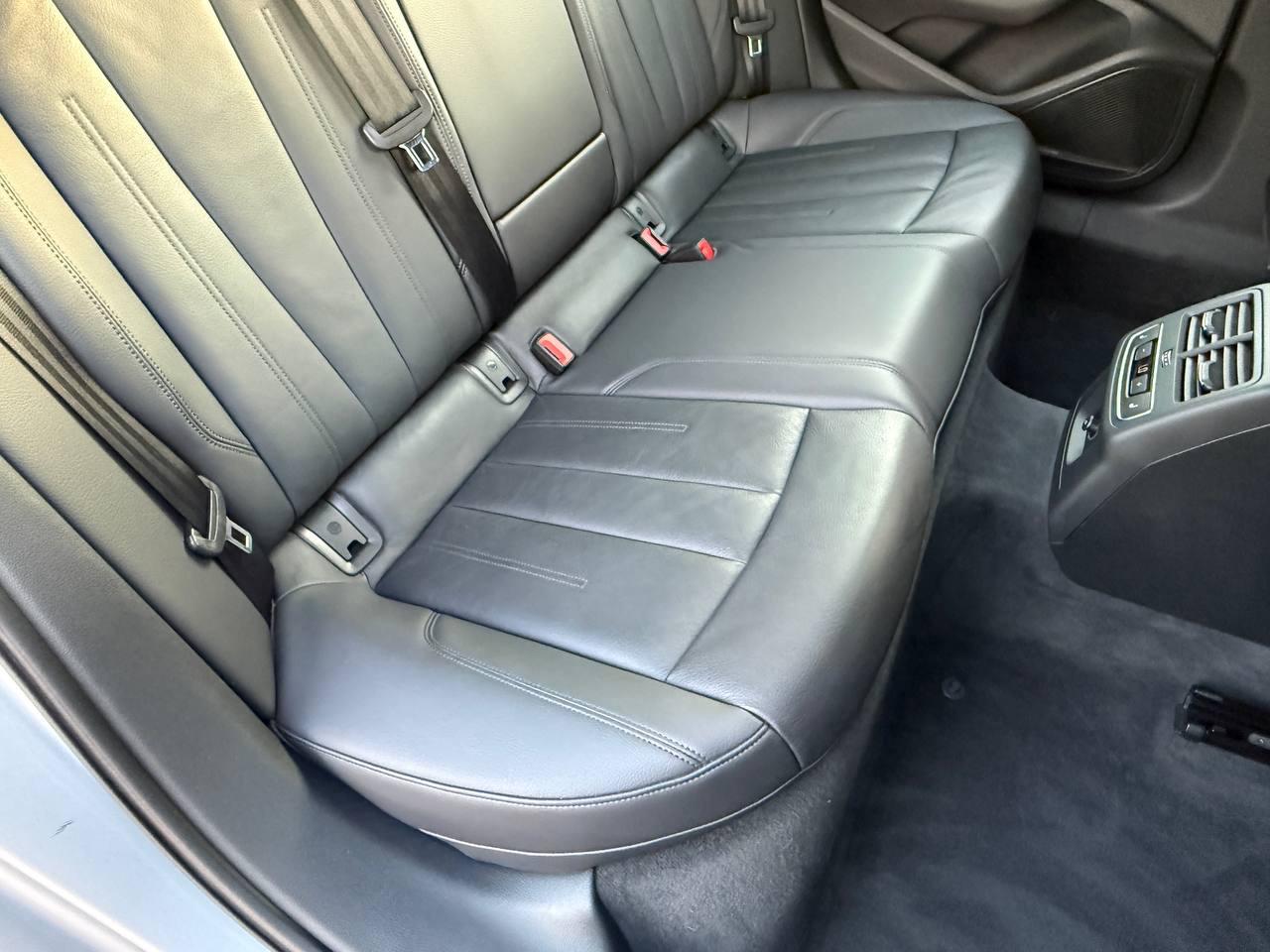 Audi A4 2.0T Premium Plus quattro Sedan 2017