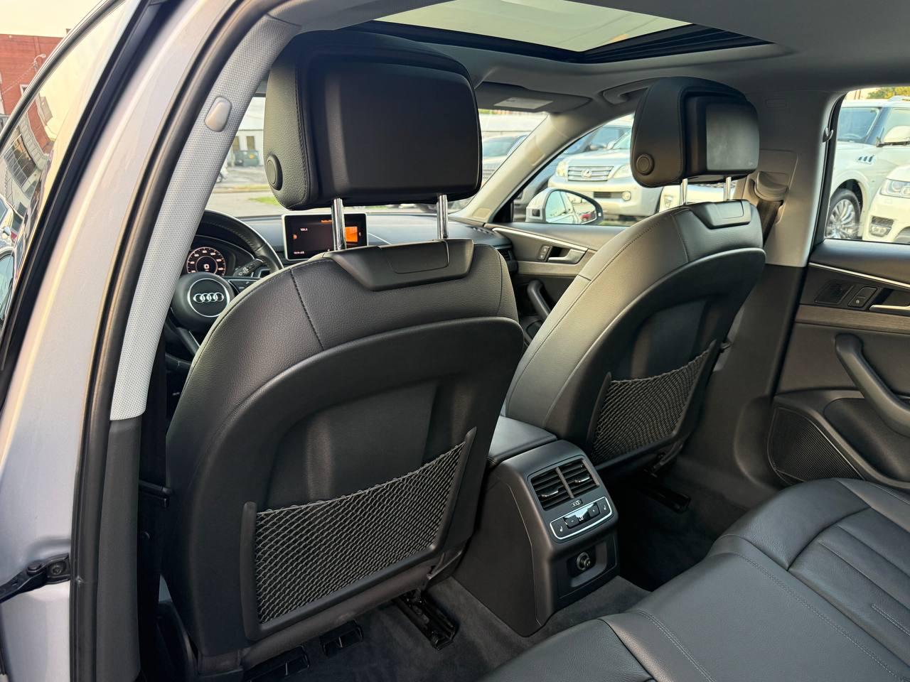 Audi A4 2.0T Premium Plus quattro Sedan 2017