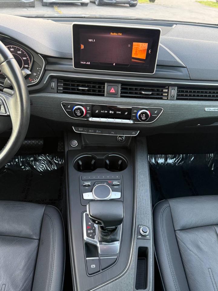 Audi A4 2.0T Premium Plus quattro Sedan 2017