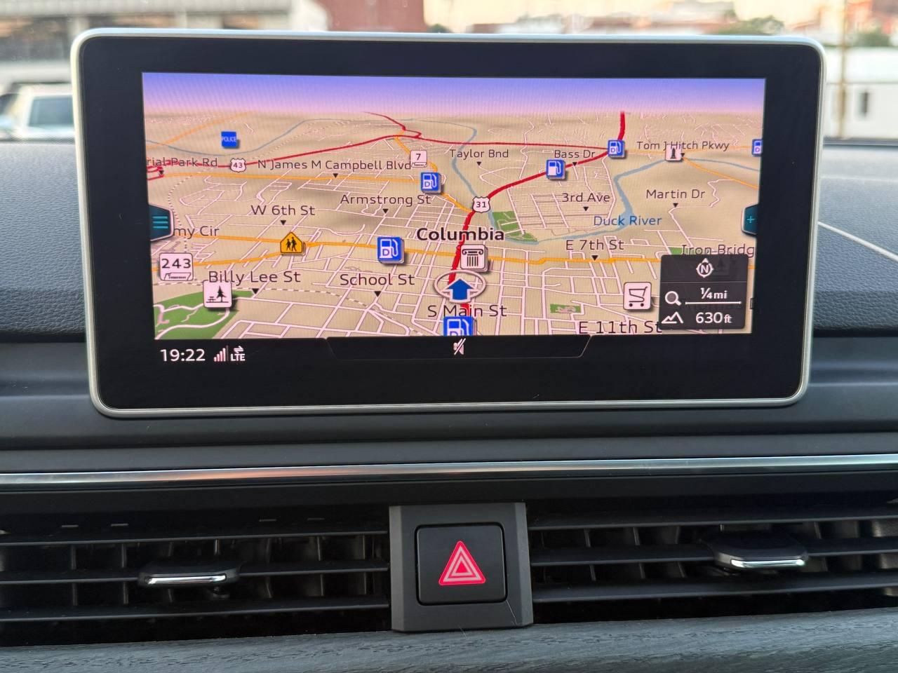 Audi A4 2.0T Premium Plus quattro Sedan 2017